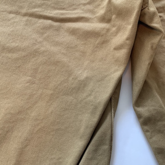 GUC Mens Gap khaki shorts, size 30. Minor fading flaws noted. - Picture 5 of 7